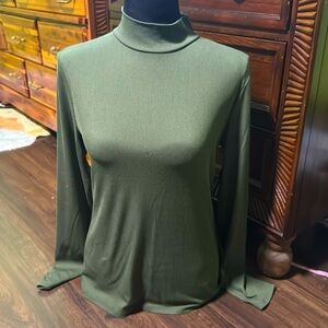 No Boundaries Dark Green long sleeve Top size L (11-13)